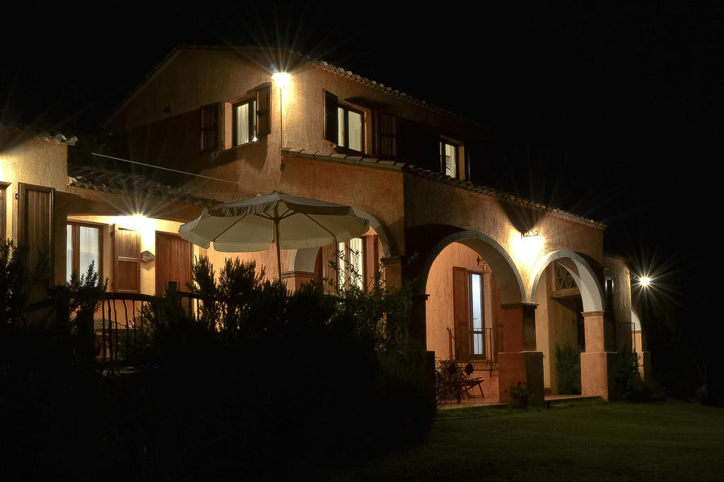 Nurazzolas Villaputzu Bagian luar foto